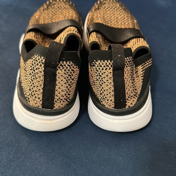 APL 7.5 slip on sneakers - Picture 3 of 4